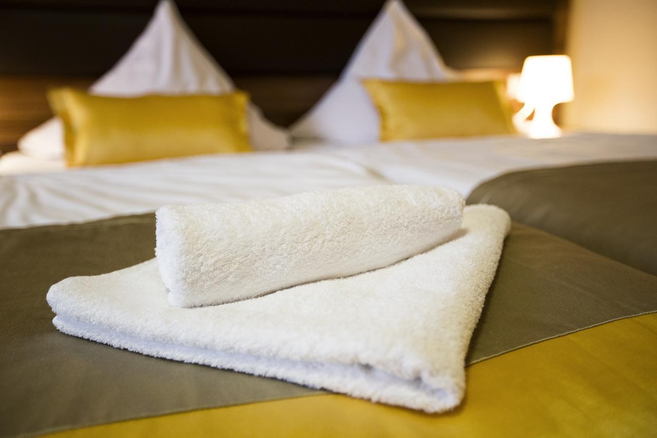 Hotel Beskidian Wegierska Gorka Habitación foto